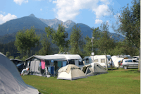 Camping Berggruss  - Blick vom Stellplatz auf dem Campingplatz auf die Berge in den Alpen