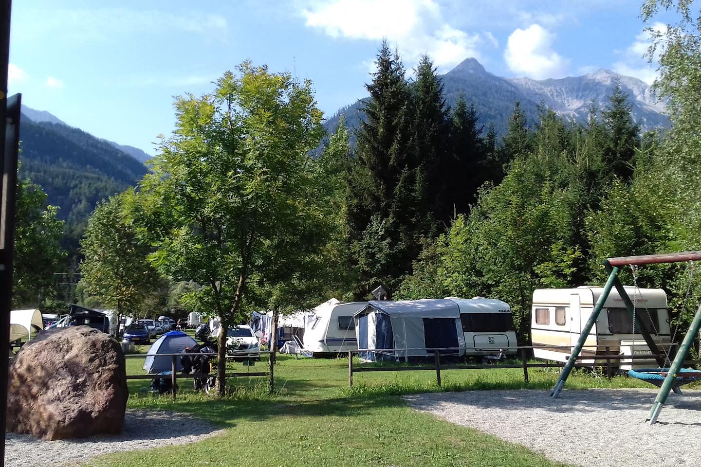 Camping Berggruss - Campingplatz mit Blick auf die Alpen