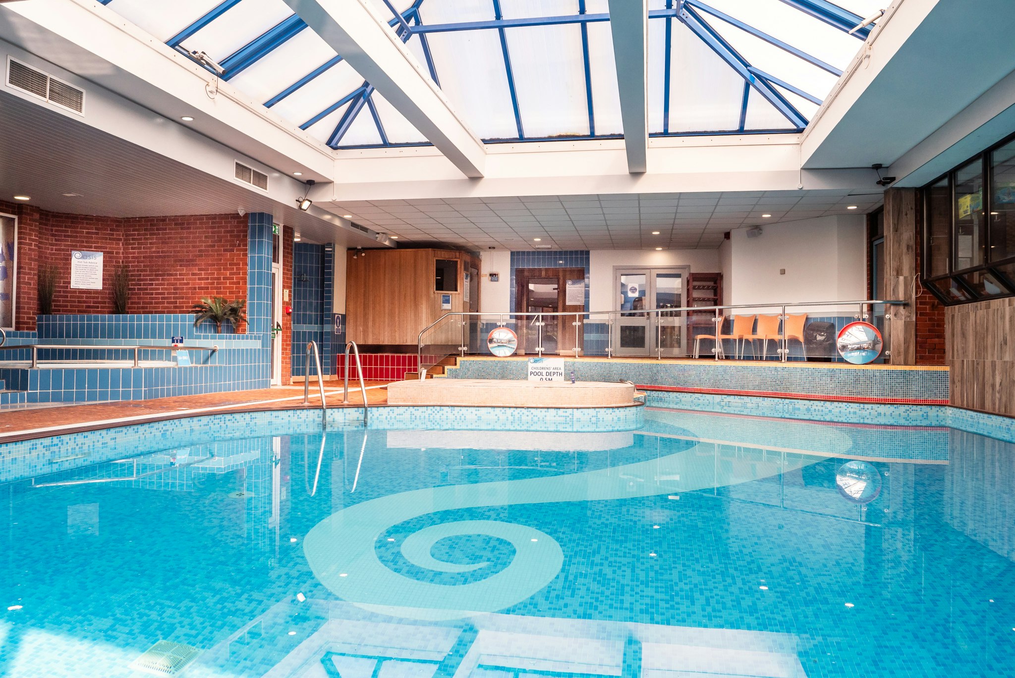Camping Beverley Park - Indoor-Pool auf dem Campingplatz