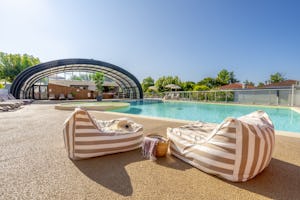 Biarritz Camping Camping Biarritz - Lounge am Pool des Campingplatzes