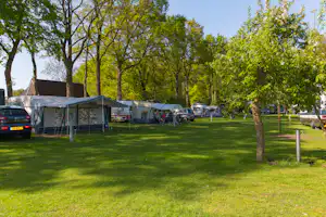 Camping Bij De Bronnen - Wohnmobil- und Wohnwagenstellplätze im Grünen