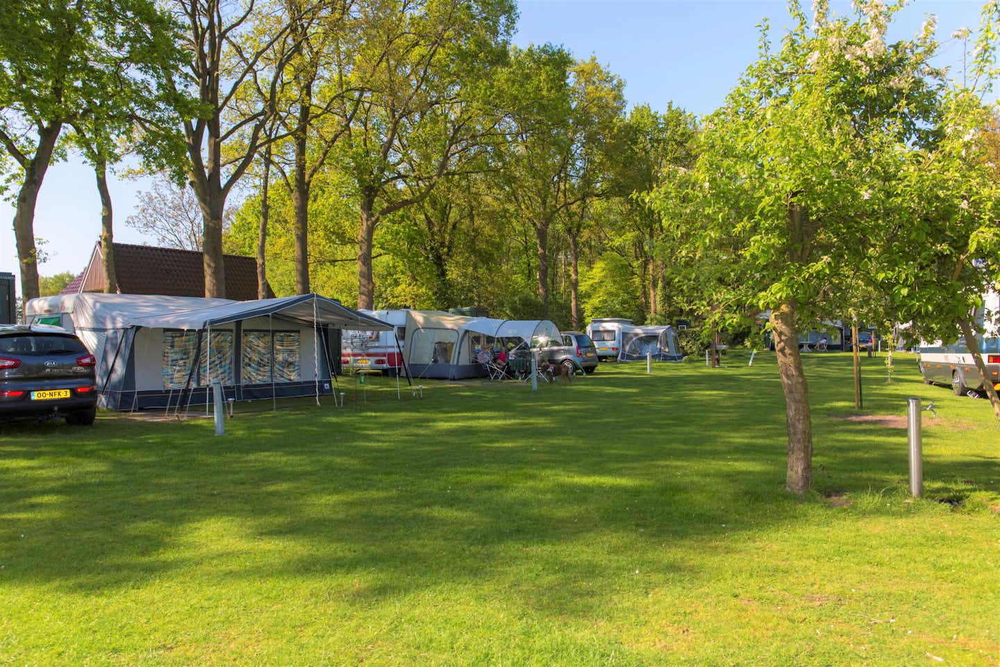 Camping Bij De Bronnen - Wohnmobil- und  Wohnwagenstellplätze im Grünen