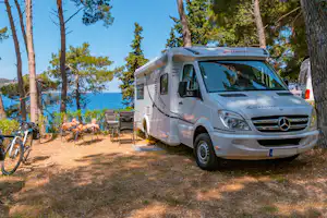 Camping Bijar - Standplatz mit Meerblick