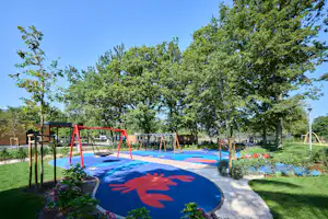 Camping Bijela Uvala - Kinderspielplatz auf dem Campingplatzplatz