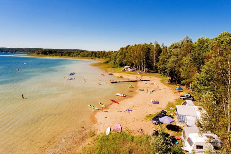 Camping Binduga (Nr. 69) - Vogelperspektive auf den Campingplatz am Jezioro Świętajno