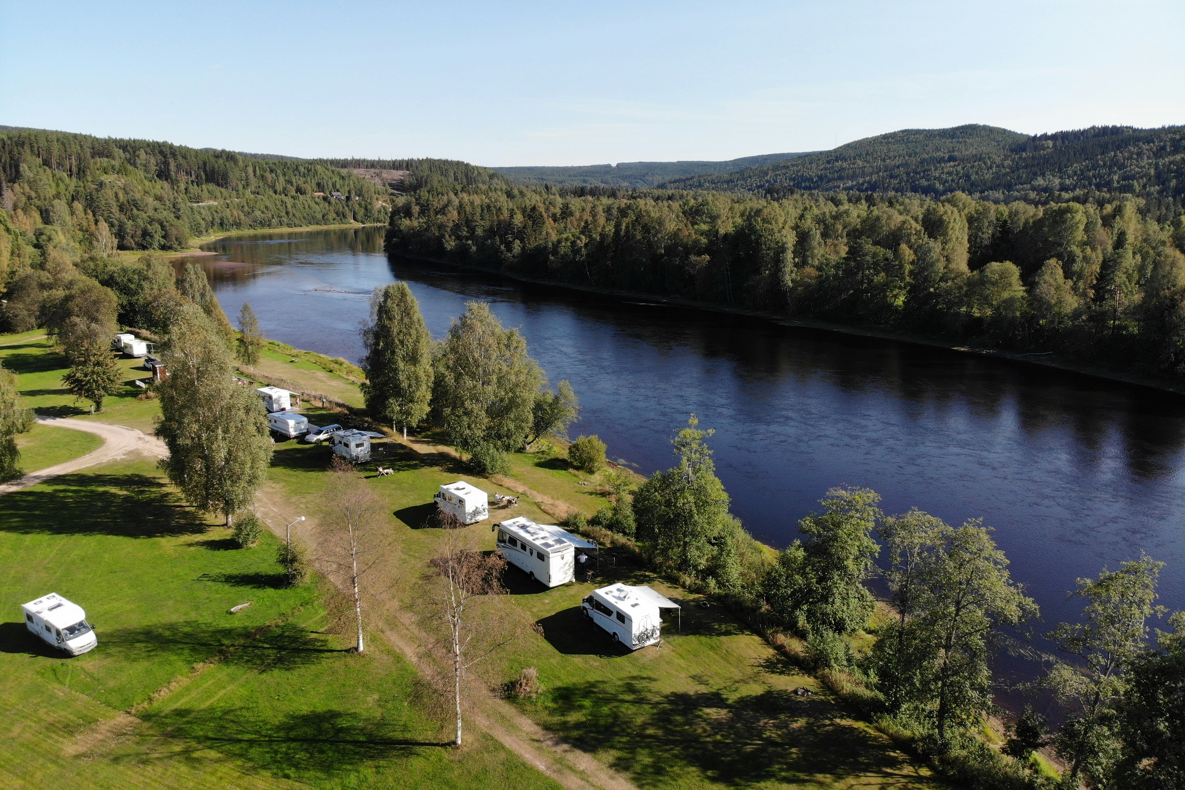 Björkebo Camping - Standplätze am Fluss