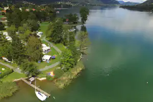 Camping Blasge - der Ossiacher See, an dem der Campingplatz liegt