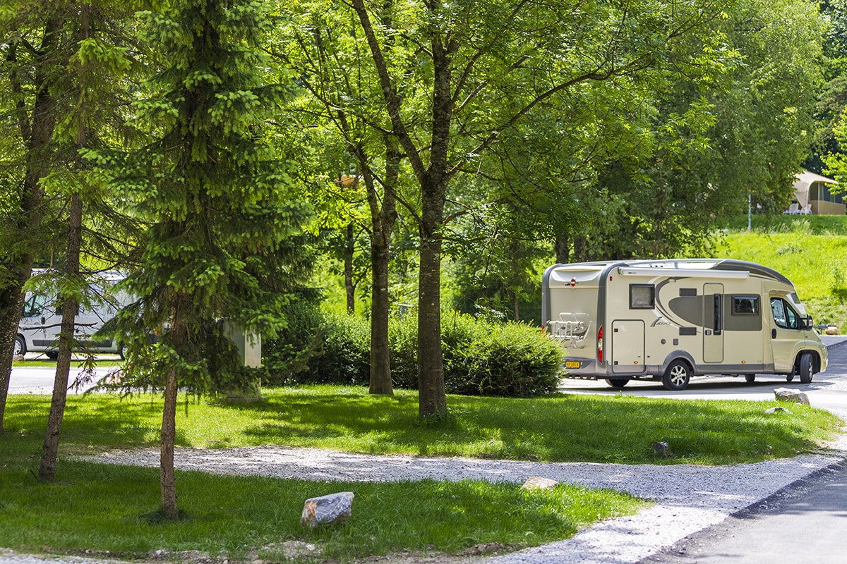 Camping Bled - Wohnmobil- und Wohnwagenstandplätze auf der Wiese