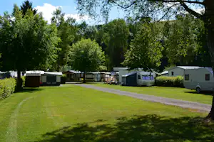 Camping Bleesbruck - Standplatzwiese auf dem Campingplatz