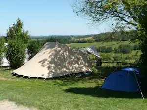 Flower Camping Les Terrasses de Dordogne Camping Bleu Soleil - Zeltplätze auf dem Campingplatz