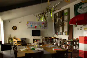 Camping Boerderij de Spijken - Aufenthaltsraum auf dem Campingplatz