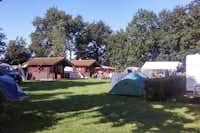 Camping Boet'n Toen - Zeltwiese mit Blockhütten für 4 Personen