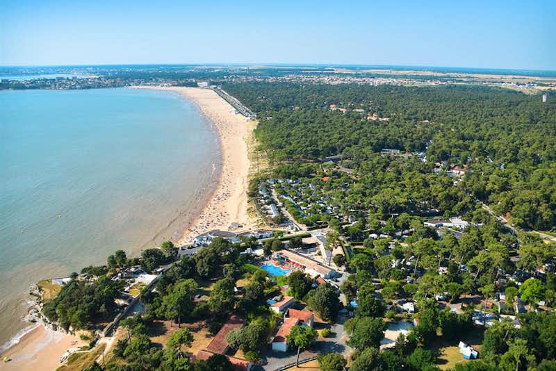 Camping Bois Soleil  -  Campingplatz an der Atlantikküste Frankreichs aus der Vogelperspektive