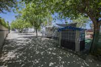 Camping Bon Sol - Wohnmobil- und  Wohnwagenstellplätze im Schatten der Bäume