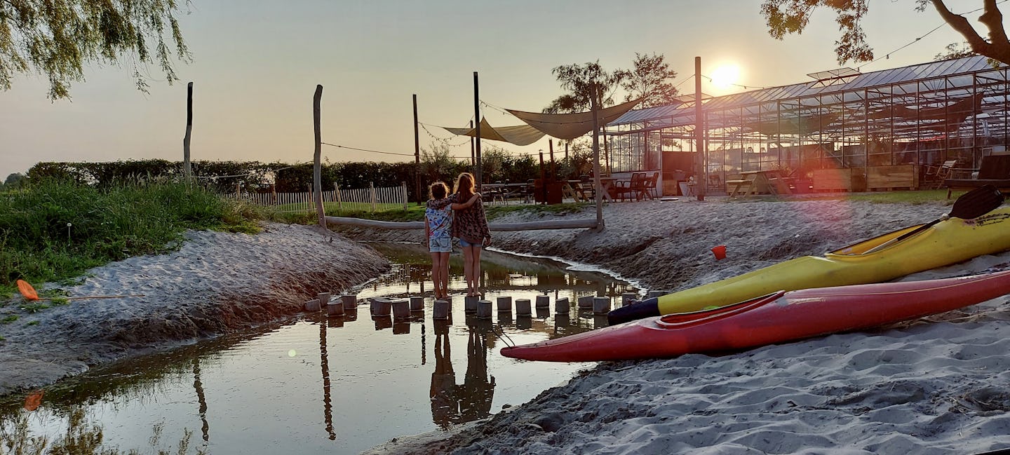 Camping Boven het Maaiveld