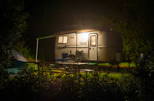 Camping Boven het Maaiveld