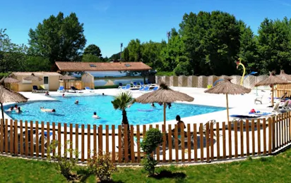 Flower Camping Brantôme Peyrelevade