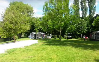 Flower Camping Brantôme Peyrelevade