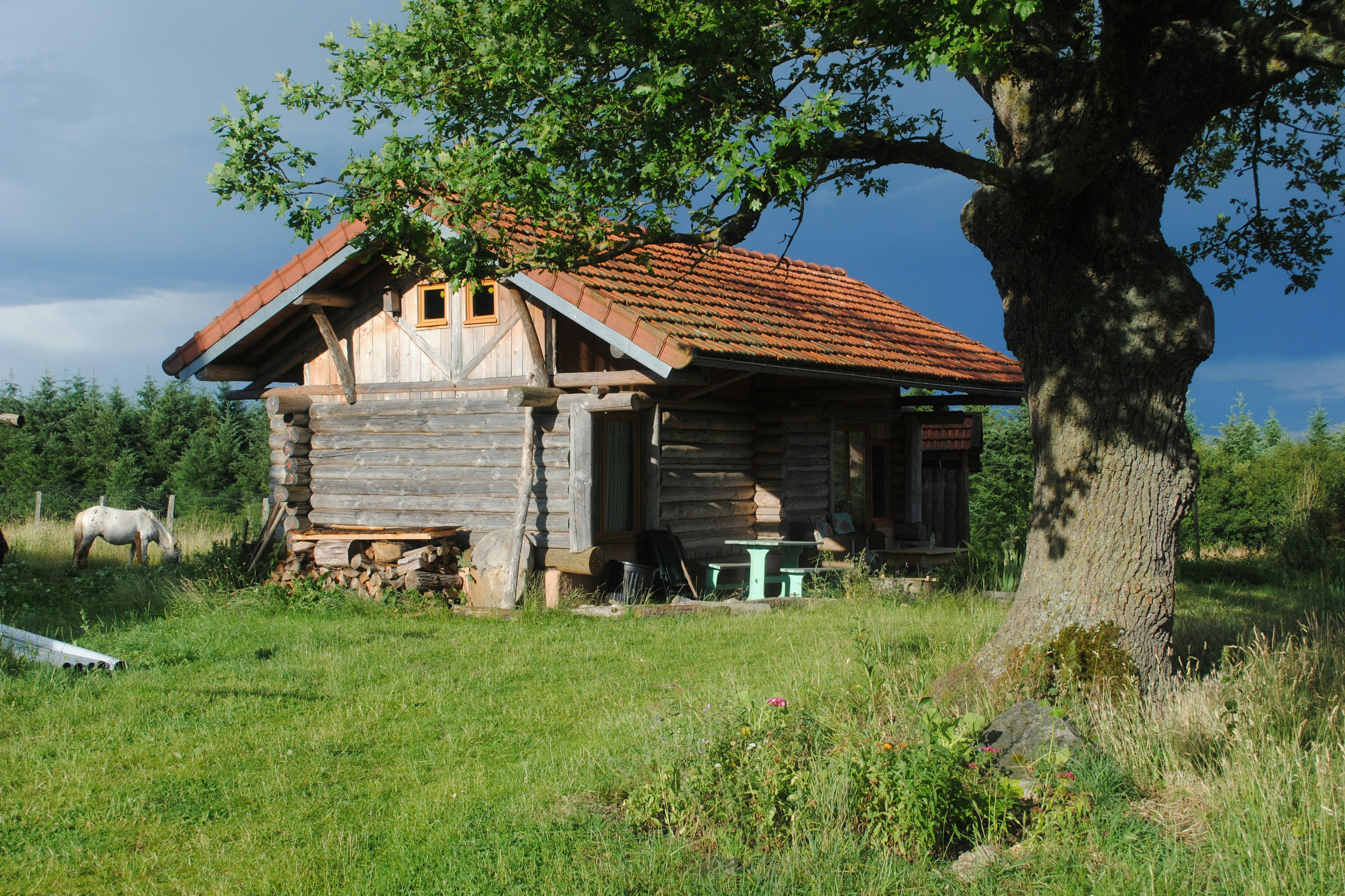 Camping Brénazet - Holzhütte zum Mieten auf dem Campingplatz