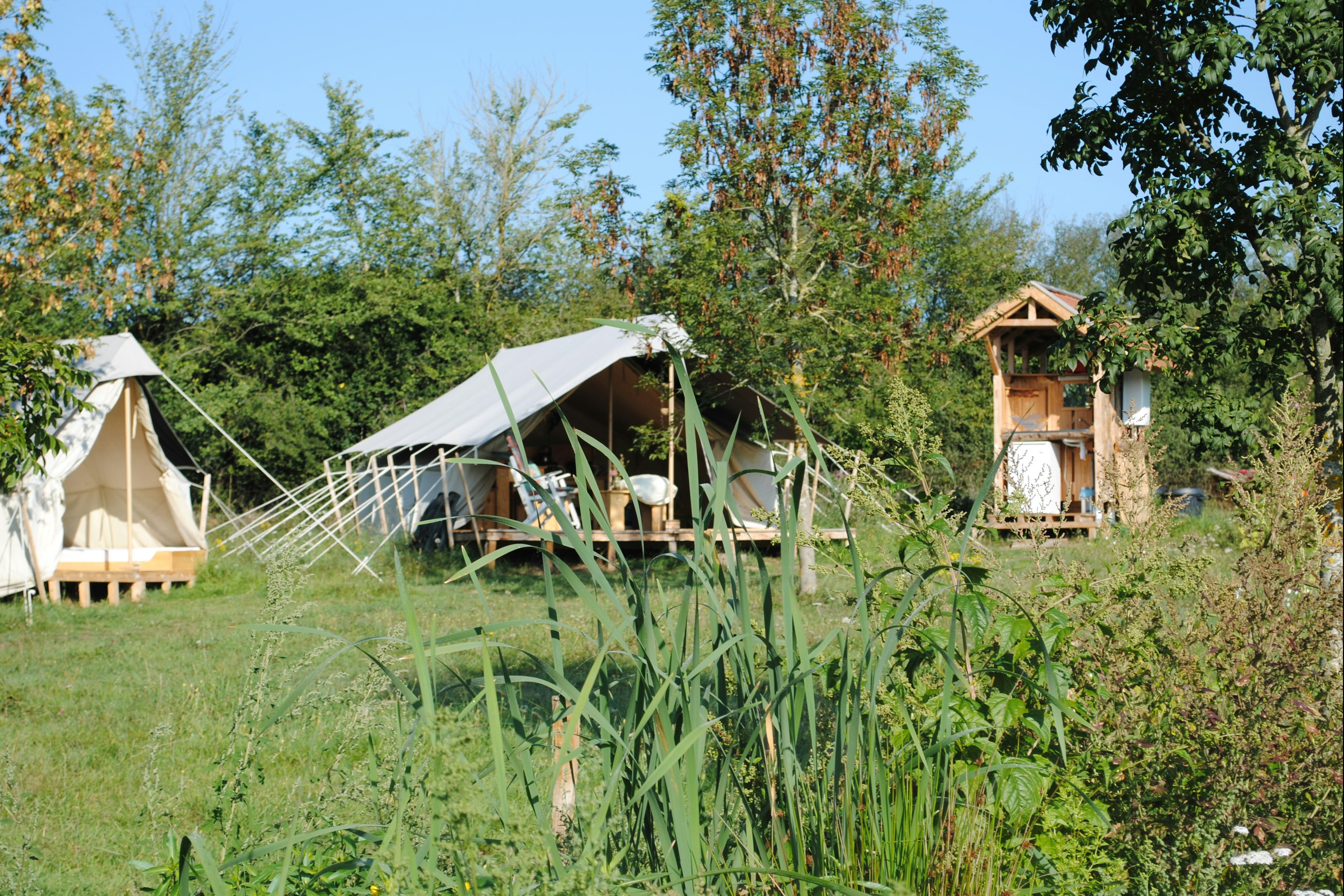 Camping Brénazet - Mietzelte auf dem Campingplatz