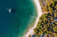 Brioni Sunny Camping - Blick auf den Strand aus der Vogelperspektive