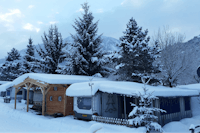 Camping Brixen im Thale - Wohnwagen und Bungalow auf dem Campingplatz im Winter