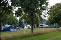 Camping Bühlhof  -  Wohnwagen- und Zeltstellplatz vom Campingplatz auf grüner Wiese
