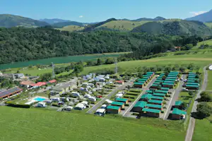 Camping & Bungalows Zumaia - Campingplatz aus der Vogelperspektive
