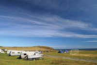Camping Burrow Head -  Wohnwagenstellplätze im Grünen auf dem Campingplatz mit Blick auf das Meer