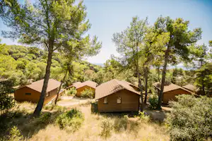 Camping Cala Llevadó - Mobilheime vom Campingplatz im Grünen