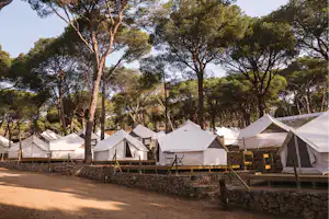 wecamp Cala Montgó Camping Cala Montgó - Glamping-Zelte auf dem Campingplatz
