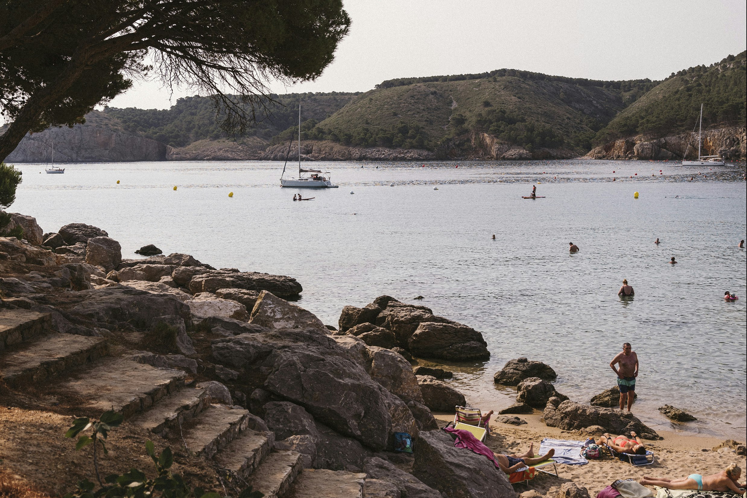 wecamp Cala Montgó  Camping Cala Montgó - See mit Badestrand am Campingplatz