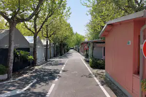 Camping Calatella Parco Di Vacanza - Blick auf die Mobilheime auf dem Campingplatz