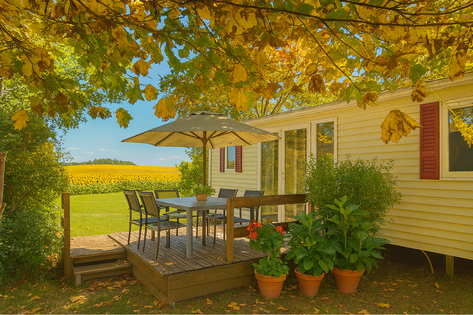 Camping Camp Redon  - Mobilheim mit Terrasse auf dem Campingplatz