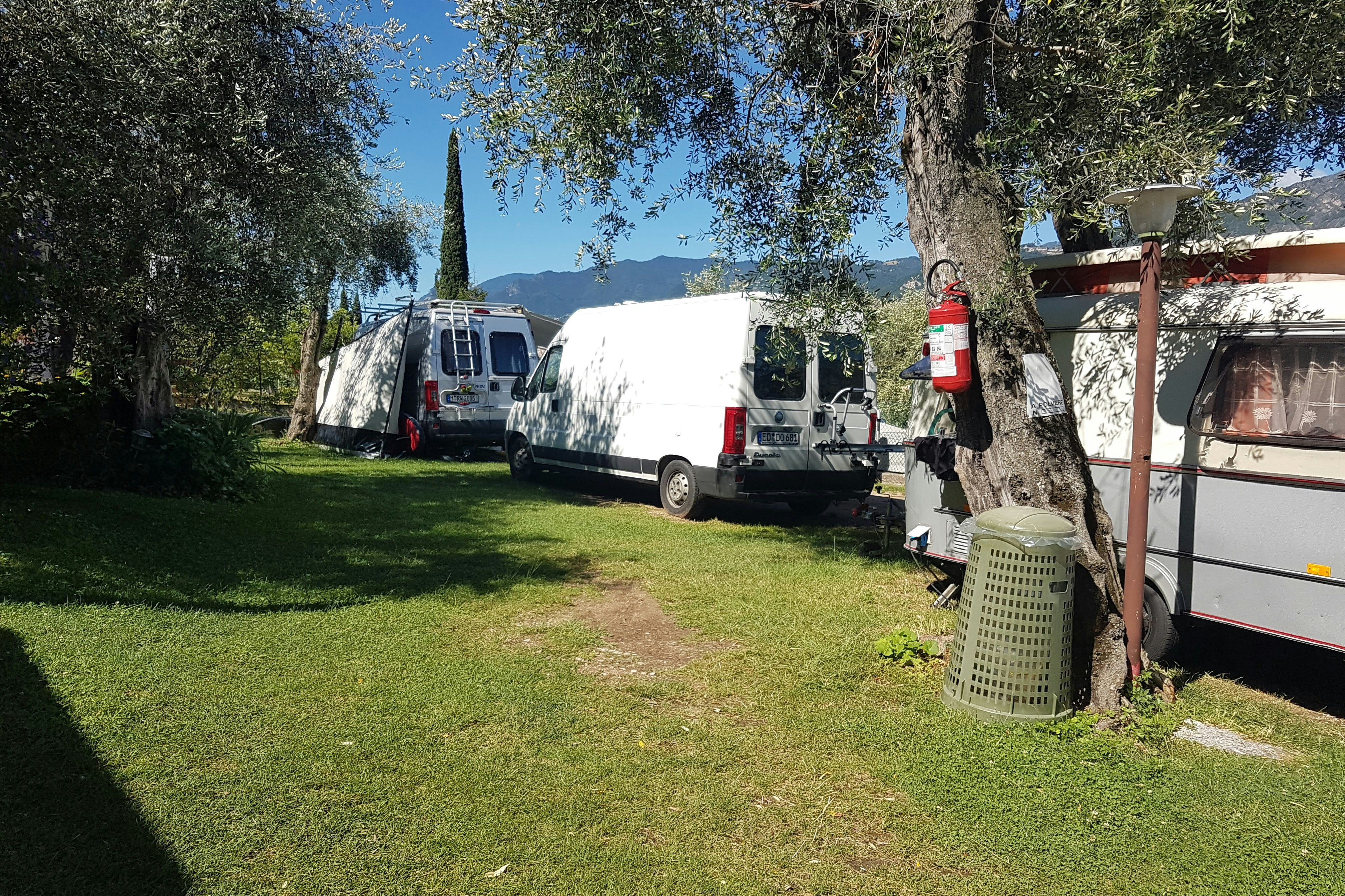 Camping Campagnola Wohnwagenstellplätze auf der Wiese