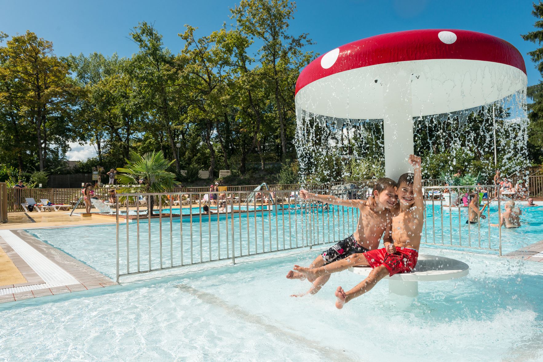 Camping La Pinède - Excenevex