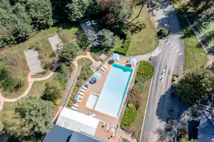 Campéole Le Coiroux Camping Paradis Le Coiroux - Blick auf den Pool aus der Vogelperspektive