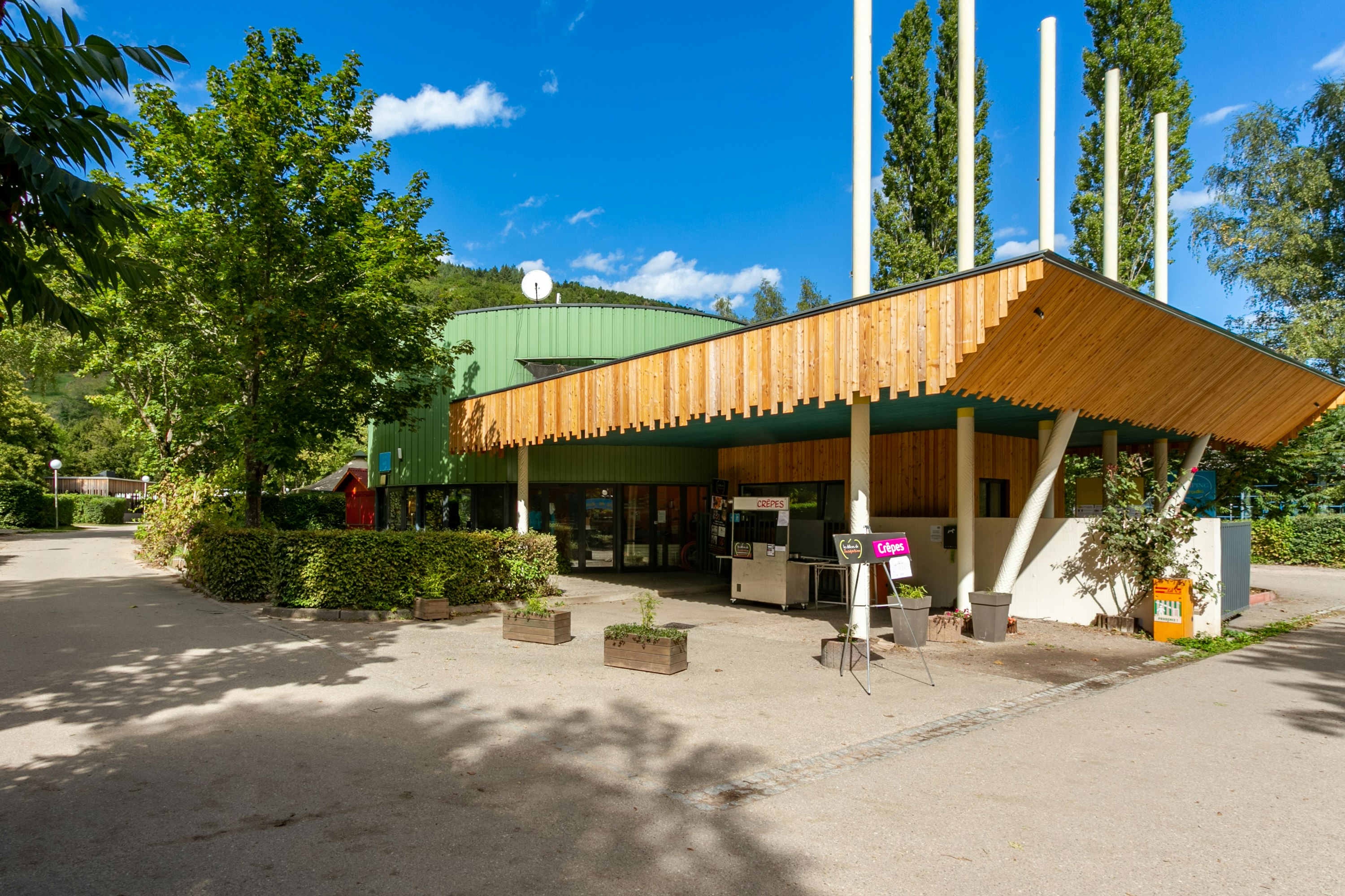 Camping Paradis Le Giessen Eingang, Hauptgebäude und Rezeption