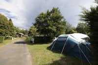 Camping Le Lac des Sapins - Zeltplätze auf dem Campingplatz