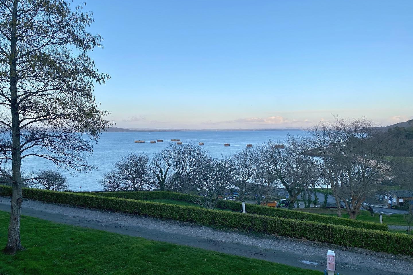 Camping Cap-Ouest - Blick auf den Campingplatz an der Küste