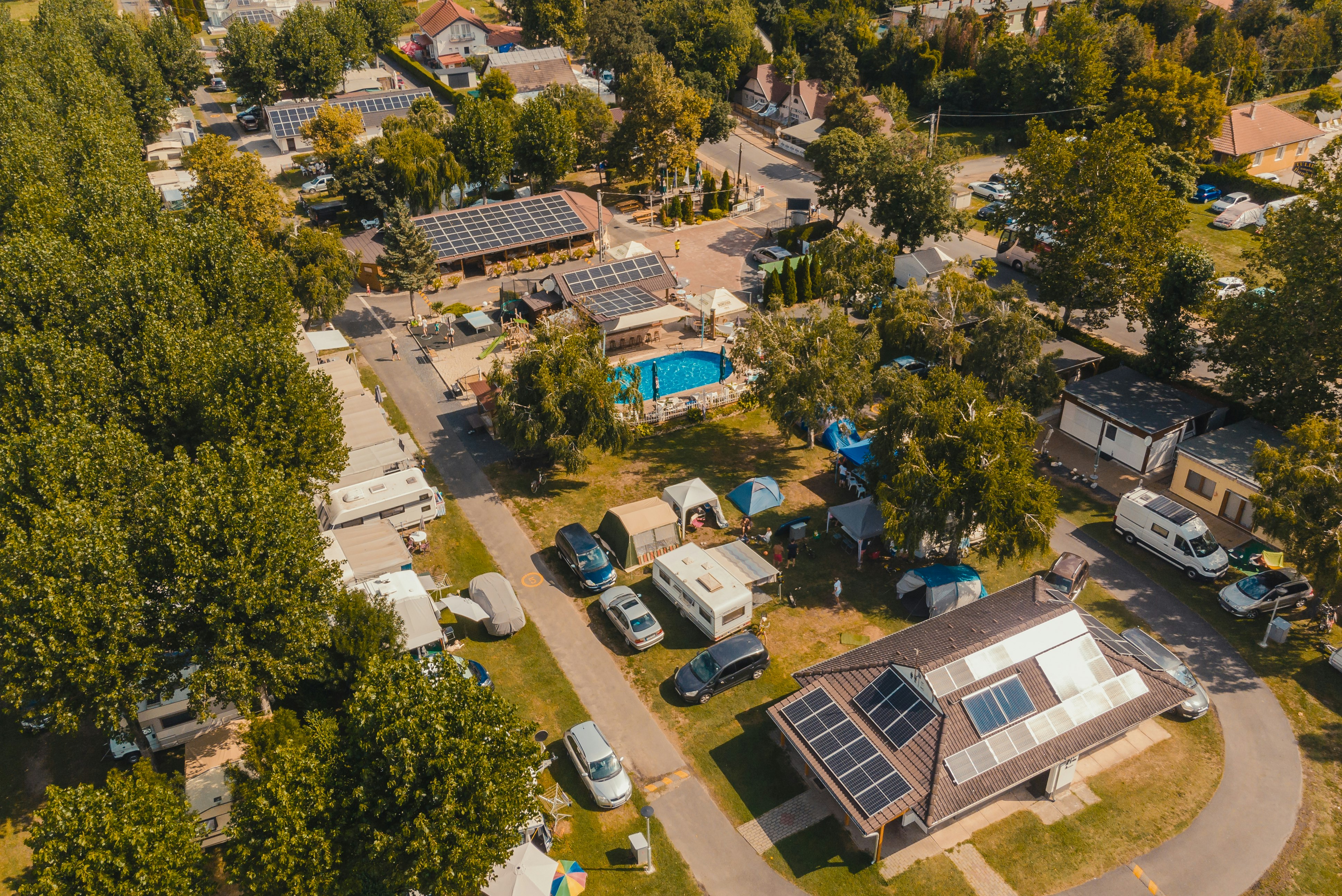 Camping Caravan  - Luftaufnahme des Campingplatzes