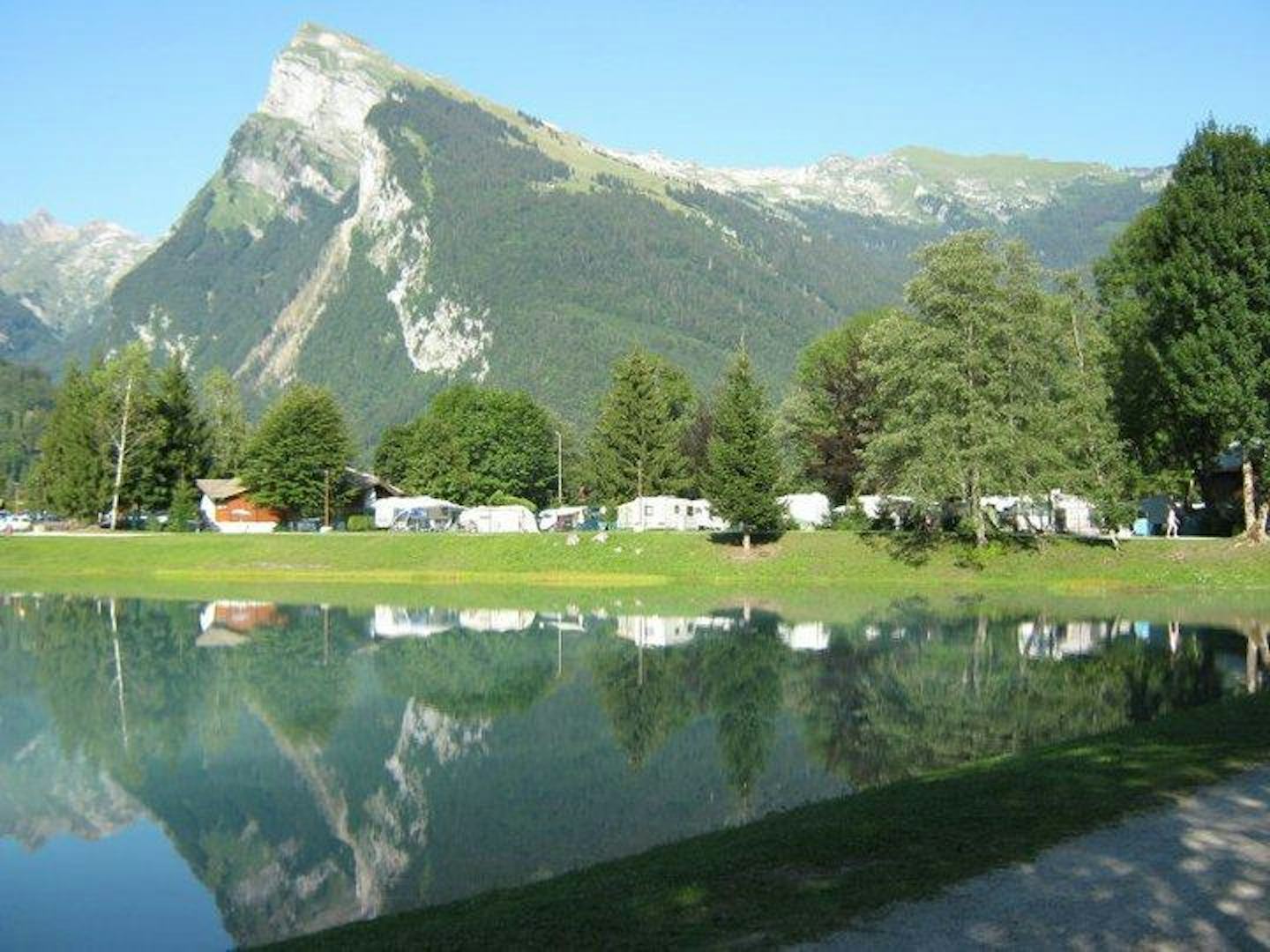 Camping Caravaneige Le Giffre