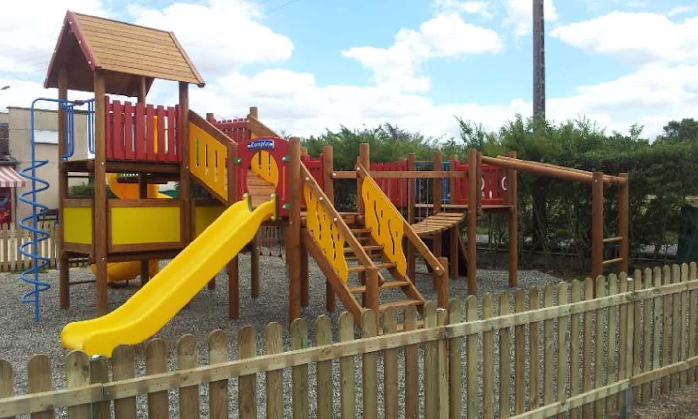 Camping Caravaning de Rupé