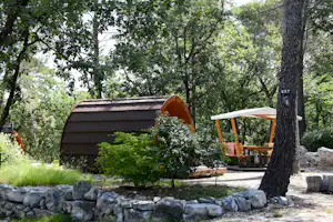 Camping Domaine de la Bergerie Camping Caravaning Domaine de la Bergerie - Mobilheim Holzhütte Außenansicht