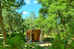Camping Domaine de la Bergerie Camping Caravaning Domaine de la Bergerie - Sanitärhäuschen auf den Standplätzen