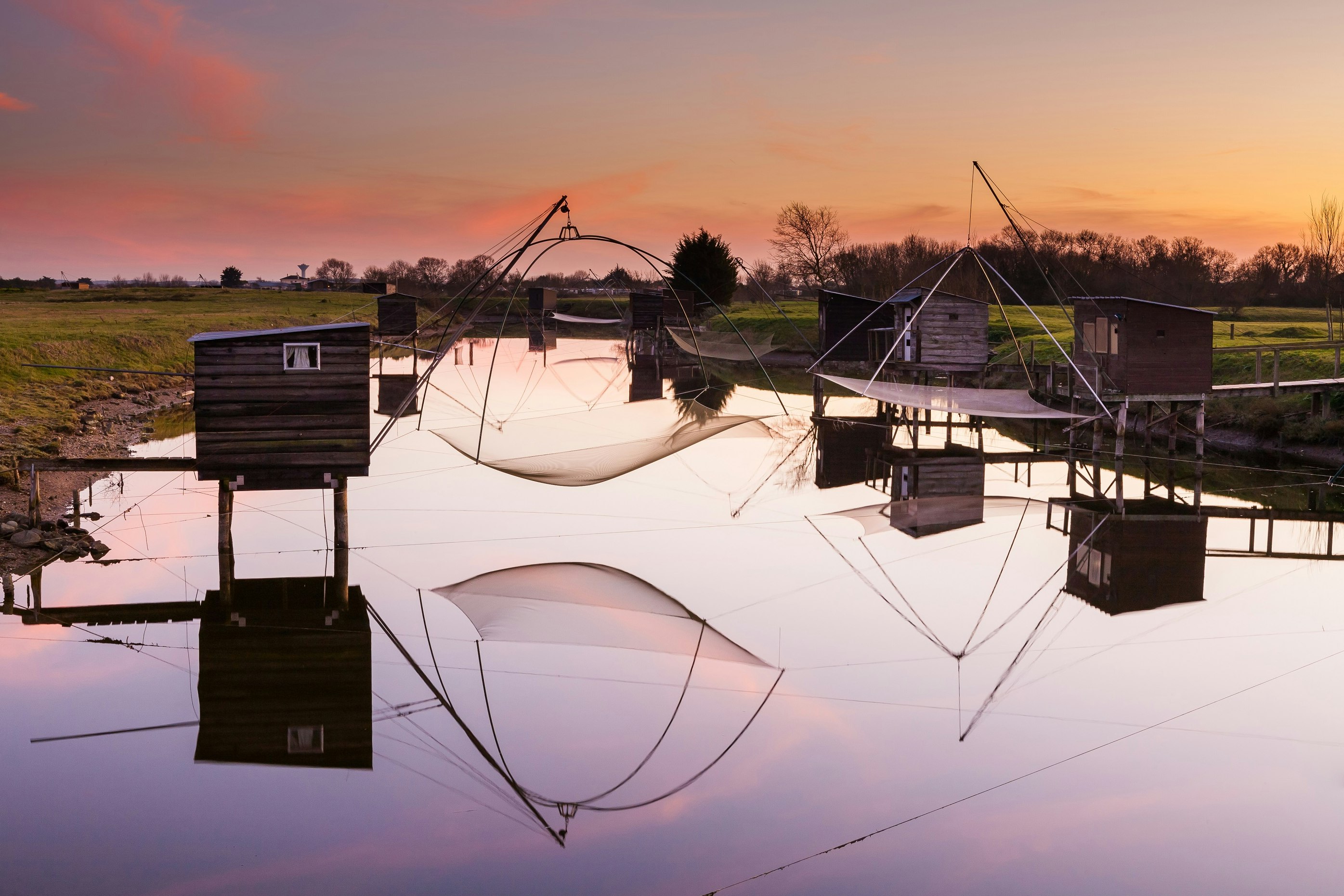Camping Resort La Forêt - Blick auf das Wasser bei Sonnenuntergang