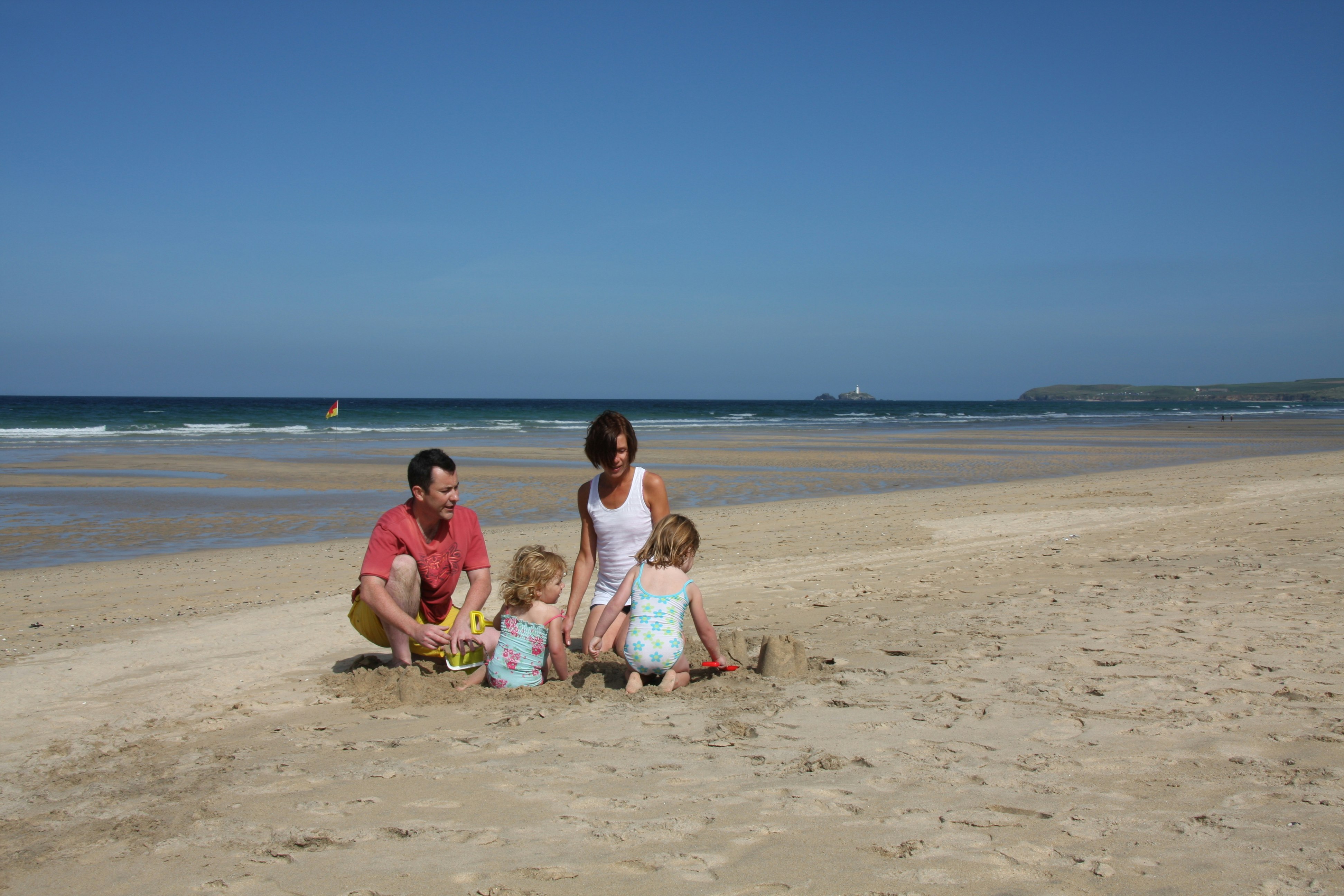 Beachside Holiday Park  Camping Caravanning Beachside - Familie mit Kindern am Strand des Campingplatzes