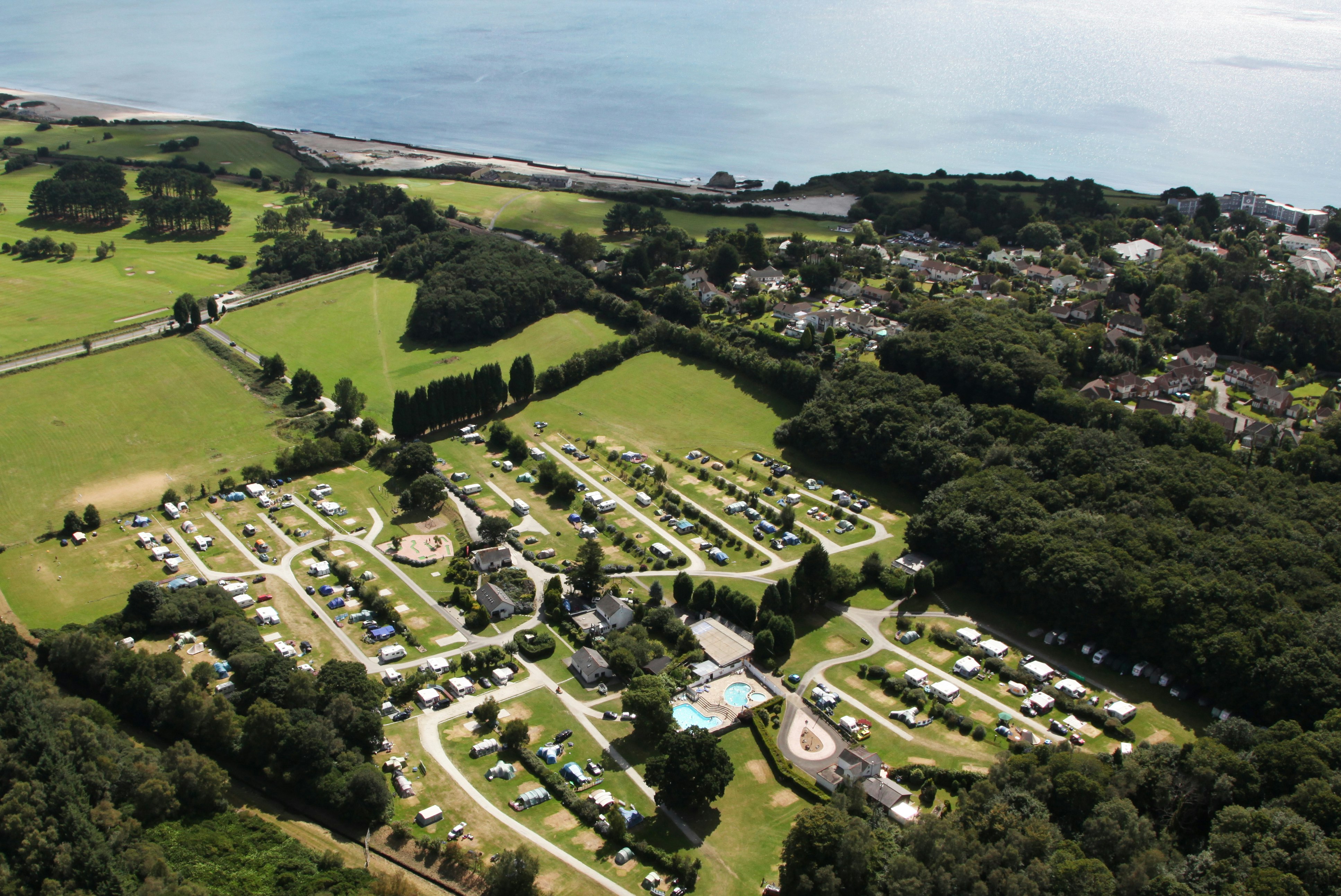 Camping Carlyon Bay  - Luftaufnahme des Campingplatzes