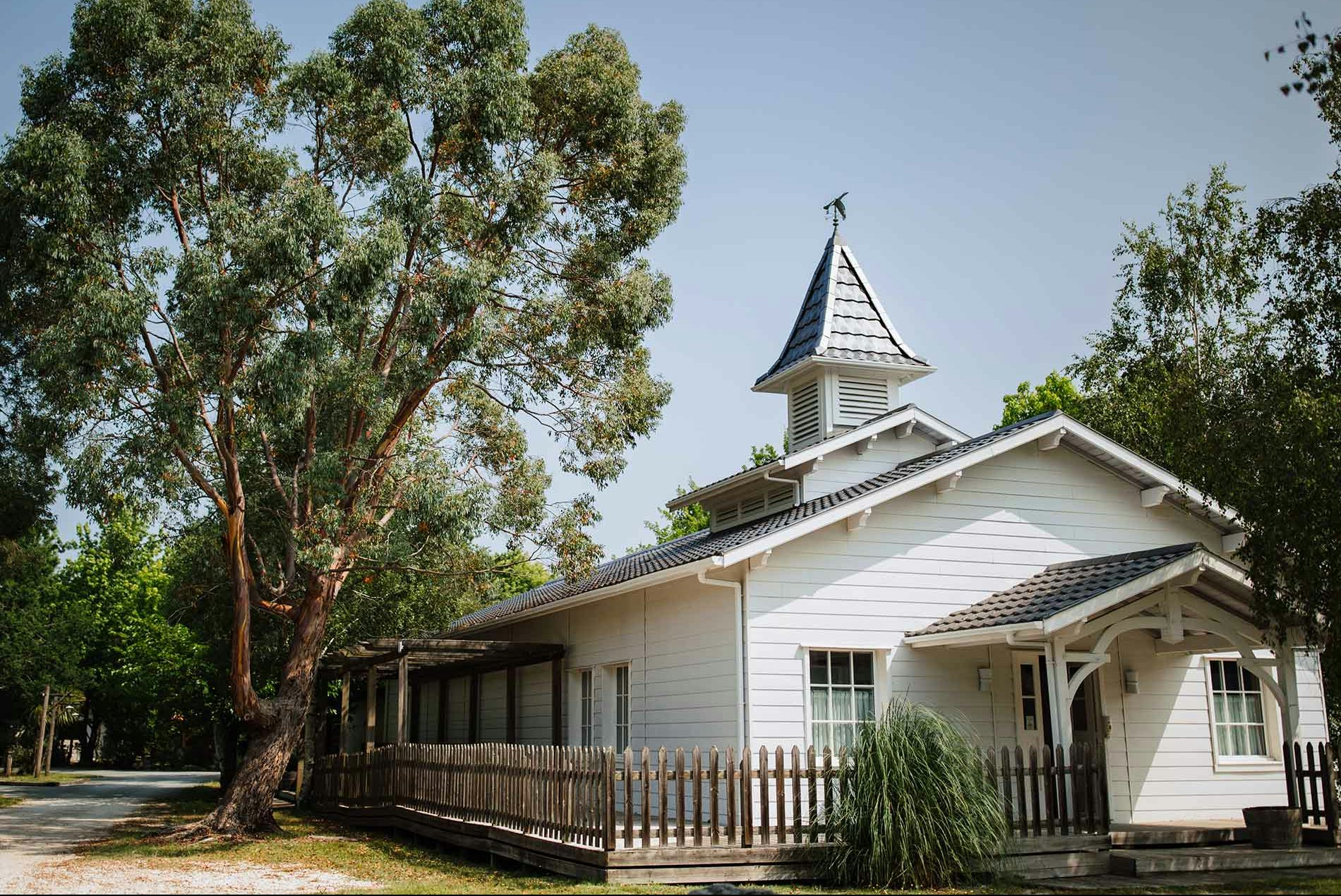 Yelloh! Village Le Village Western  Camping Castel Le Village Western - Blick auf den Campingplatz