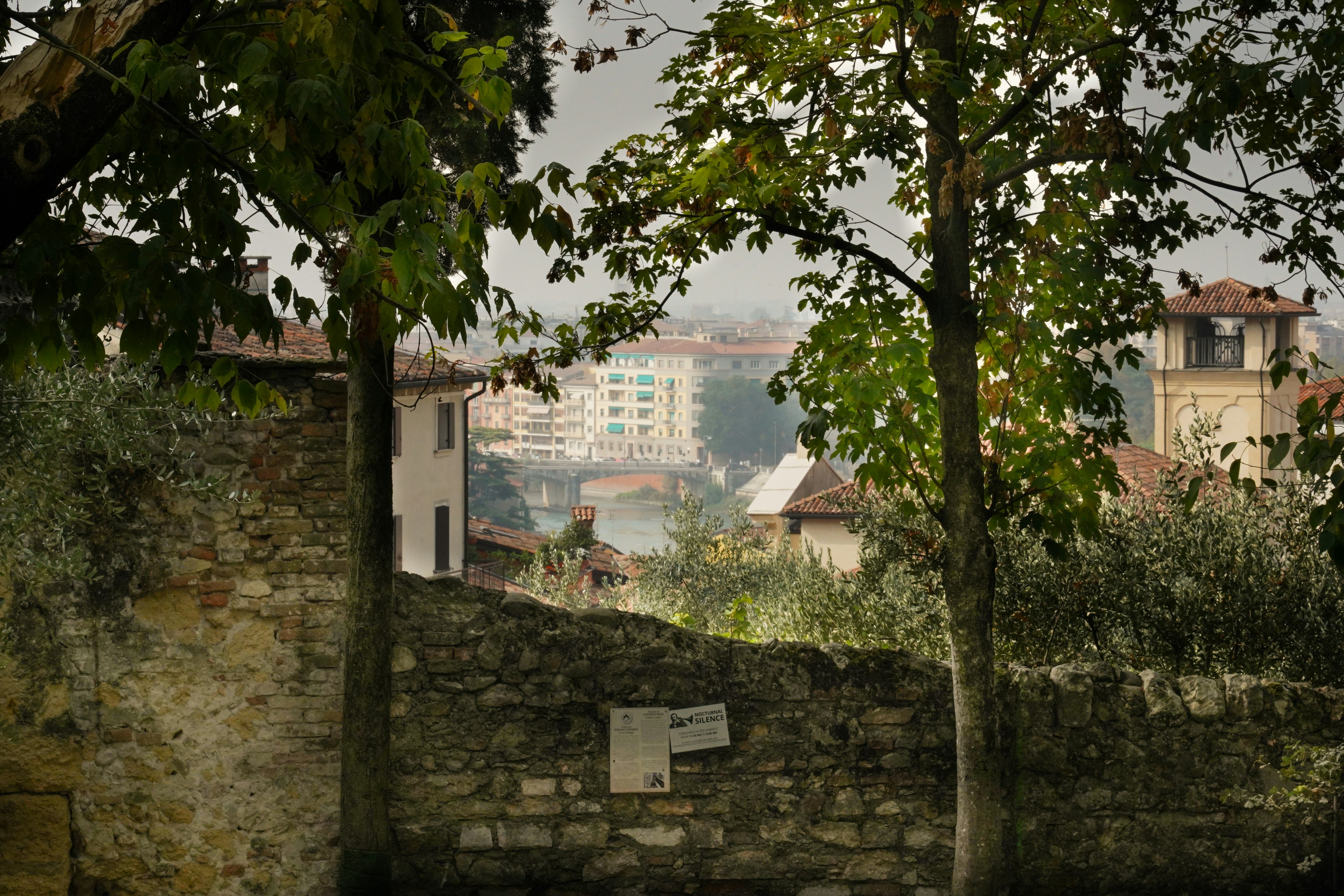 Camping Castel San Pietro - Aussicht in die Umgebung des Campingplatzes